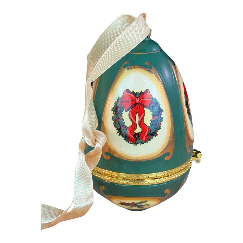 Mr Christmas Ceramic Musical Egg Ornament Valerie Par Hill Christmas Collectible
